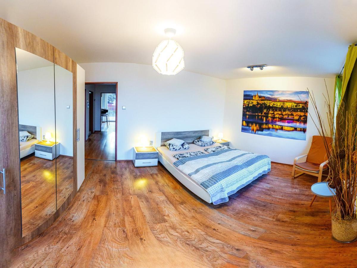 Apartment Pod Sychrovem براغ المظهر الخارجي الصورة
