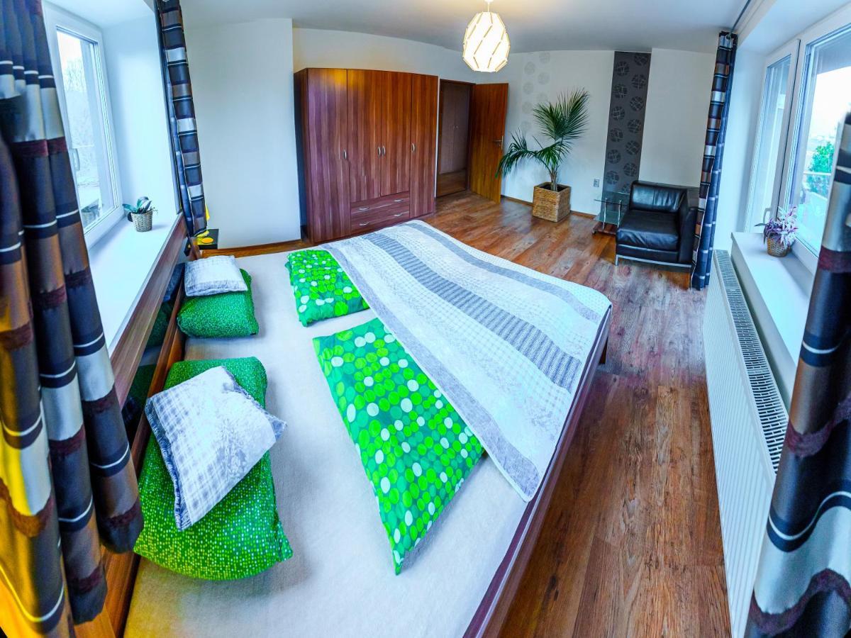 Apartment Pod Sychrovem براغ المظهر الخارجي الصورة